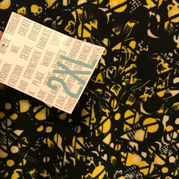 NWT 2XL Cassie’s. - Picture 2 of 2